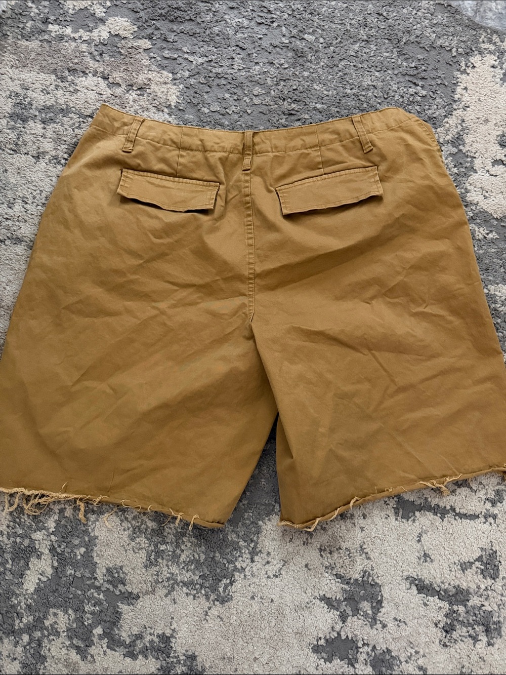 KBB KHAKI- Shorts in Tan-Size Large women’s - Picture 3 of 3